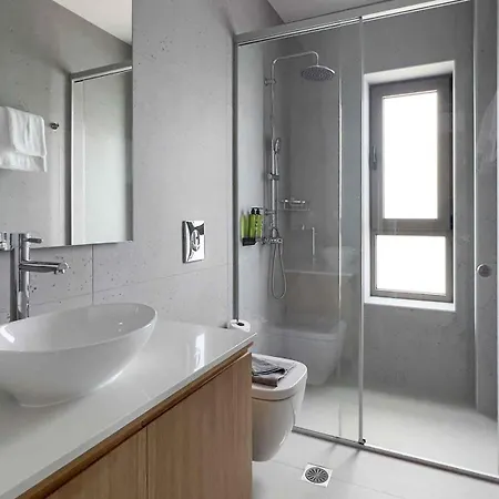 Star Luxury I 